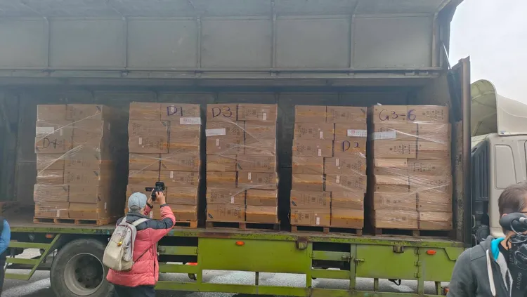 初步清查有22.5萬包。警方提供