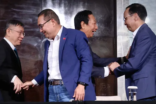 搶救立委選情!國民黨開放郭台銘站台 持續嚴守「禁柯令」