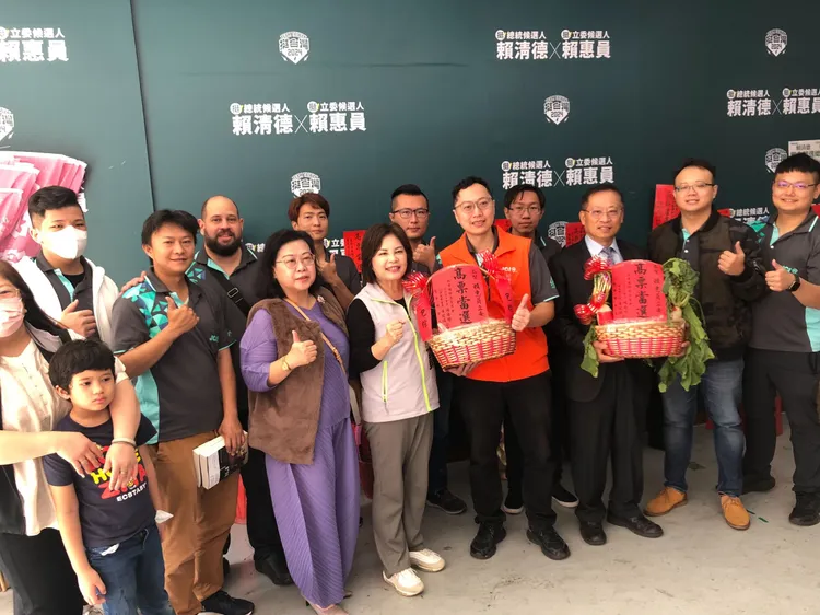 新營青商會表態力挺，盼未來能有更多類似講談會，刺激在地競爭力。賴惠員服務處提供