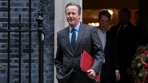 英外相卡麥隆上任後首度訪美　會布林肯及奧斯汀