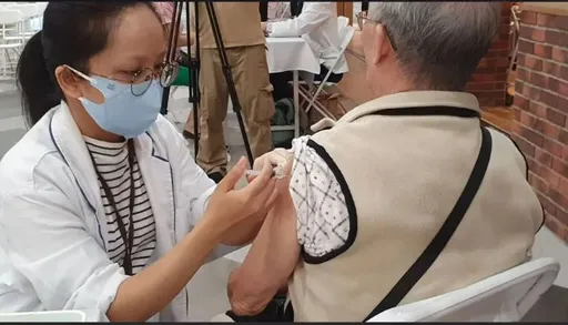 北市聯醫打新冠及流感疫苗送好康 即起3周末加開疫苗門診