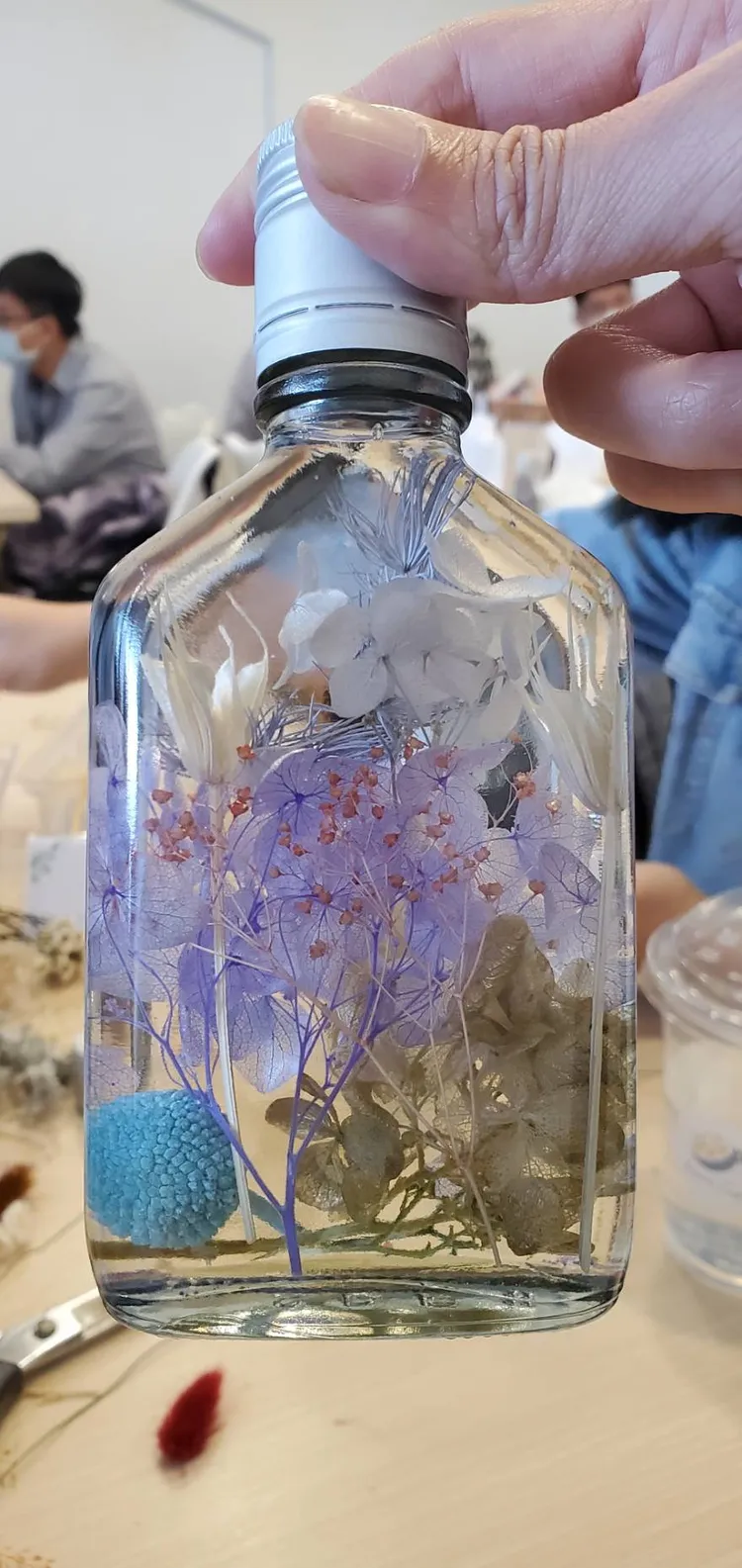 單身聯誼做完永生花就掰掰再連絡。鍾沛君提供