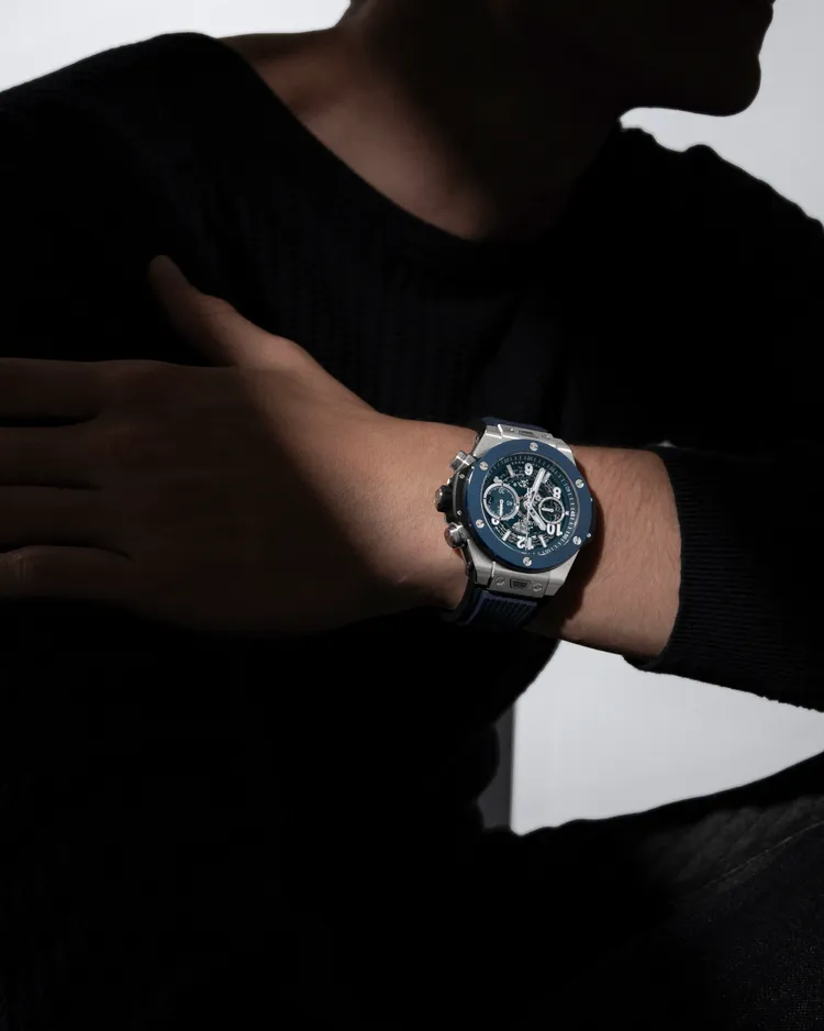 Big Bang Unico鈦金藍陶瓷計時碼錶擁有可呼應中華隊的配色。品牌提供

