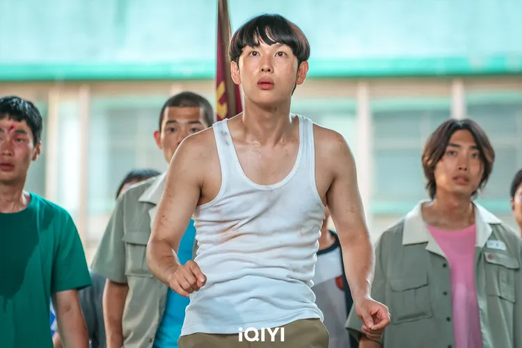 任時完劇中非常懦弱。愛奇藝國際站提供