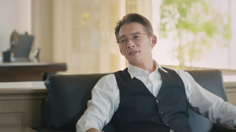 温昇豪為戲頭髮刷白。中視提供