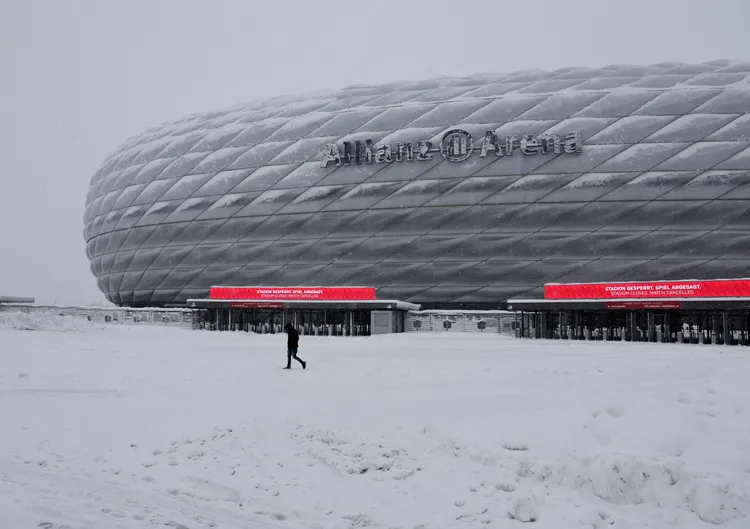 拜仁慕尼黑與柏林聯盟的德國甲級足球聯賽也因大雪延期。路透社