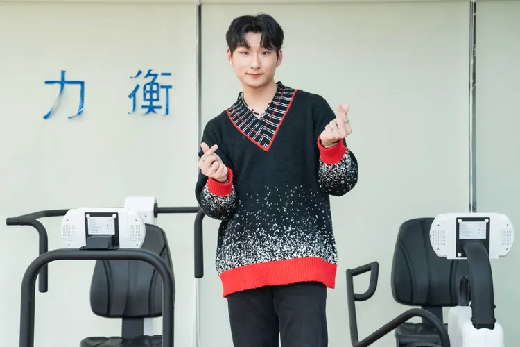 范范自稱「已戒菸」。紅心字會提供