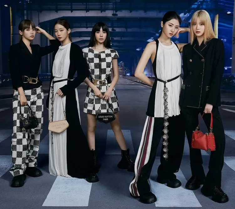 LE SSERAFIM登台開心不已。翻攝LE SSERAFIM IG