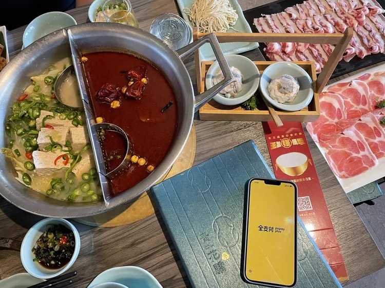 「王品」強鍋季攜手六大鍋物品牌推出優惠。業者提供