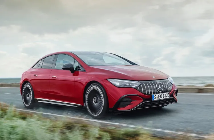 No.10  Mercedes-Benz EQE  552輛  售價；EQE 300車型326萬元、EQE AMG 43 4MATIC車型482萬元