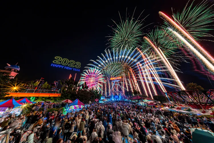 劍湖山世界跨年煙火每年都吸引上萬人觀賞。劍湖山提供