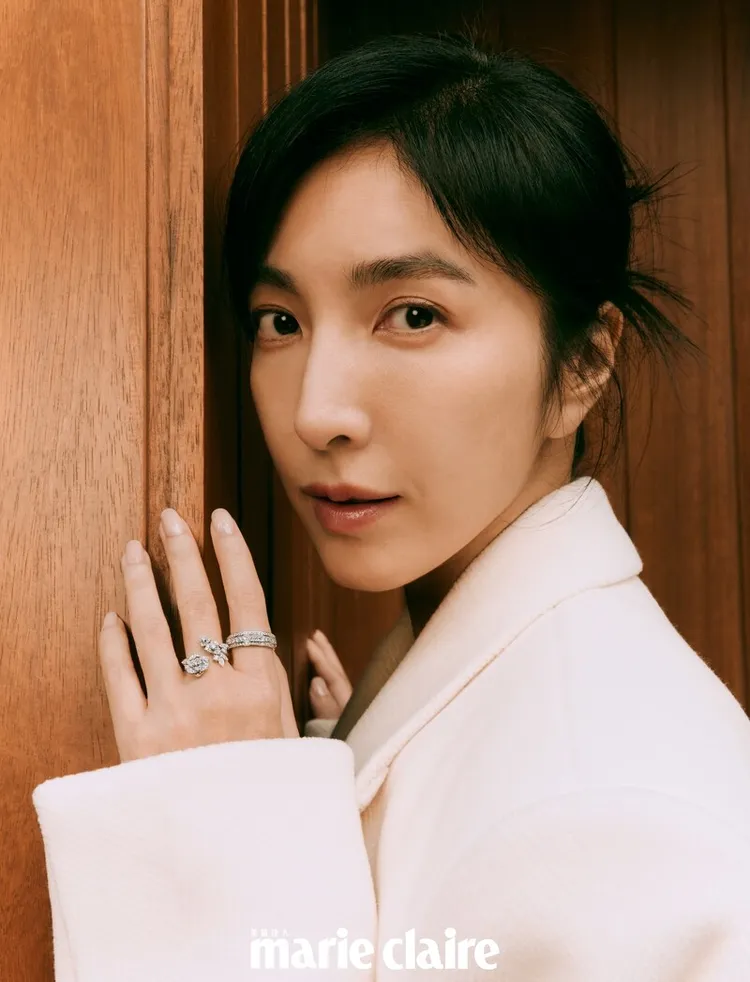 楊謹華拍攝《Marie Claire美麗佳人》封面。《Marie Claire美麗佳人》提供