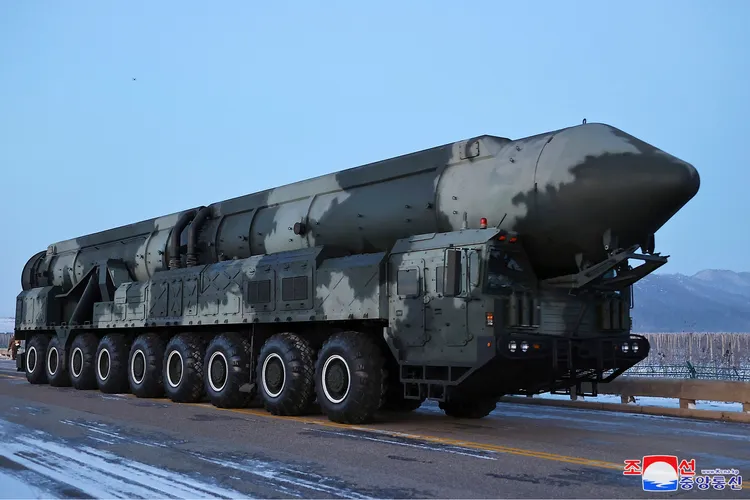 北韓稱18日發射火星-18型洲際彈道飛彈「大成功」。美聯社