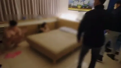 性愛趴12男女脫光光被逮 警怒嗆:敢再來台南,來一次捉一次!