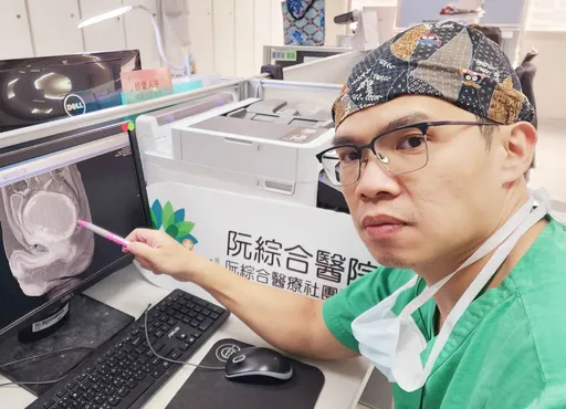 冏!運將車內連連無聲火 隱忍便祕尿不出!掛急診才知這毛病