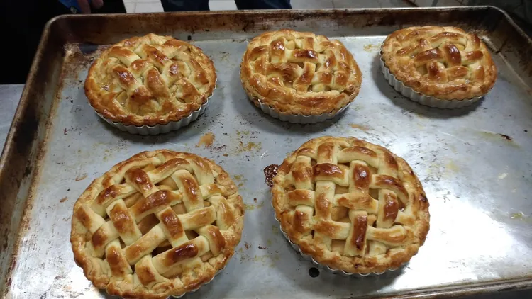 鹿鳴漾漾十分擅長各式西點烘焙。（17LIVE提供）