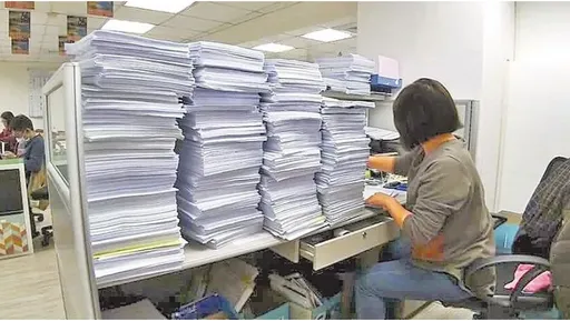 產險業走出防疫雙險慘賠近3000億陰霾　前10月賺144億