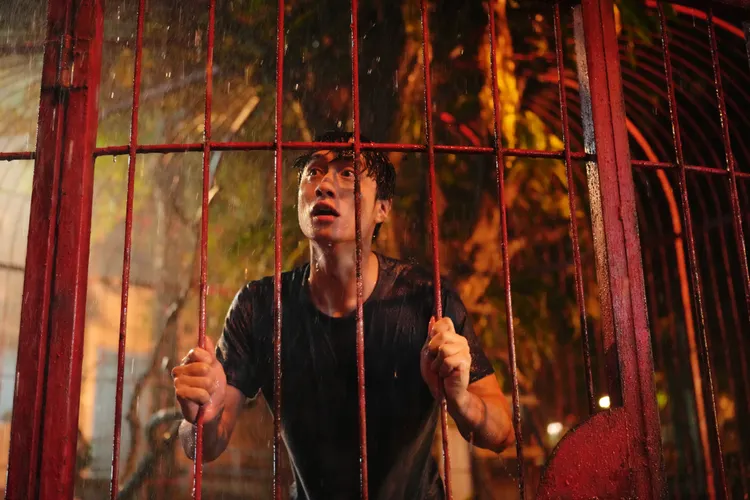 劉俊謙在片中飾演從香港來台的保羅老師。CATCHPLAY提供