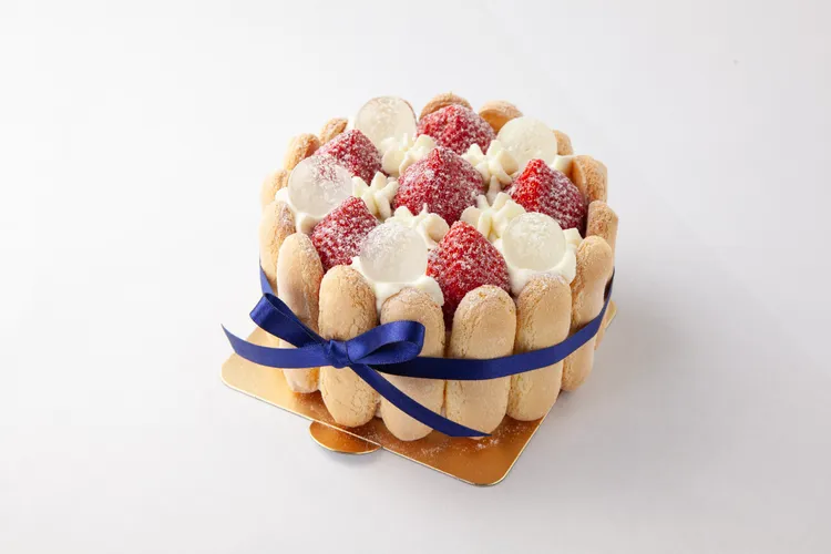 冬日莓果夏洛特。業者提供