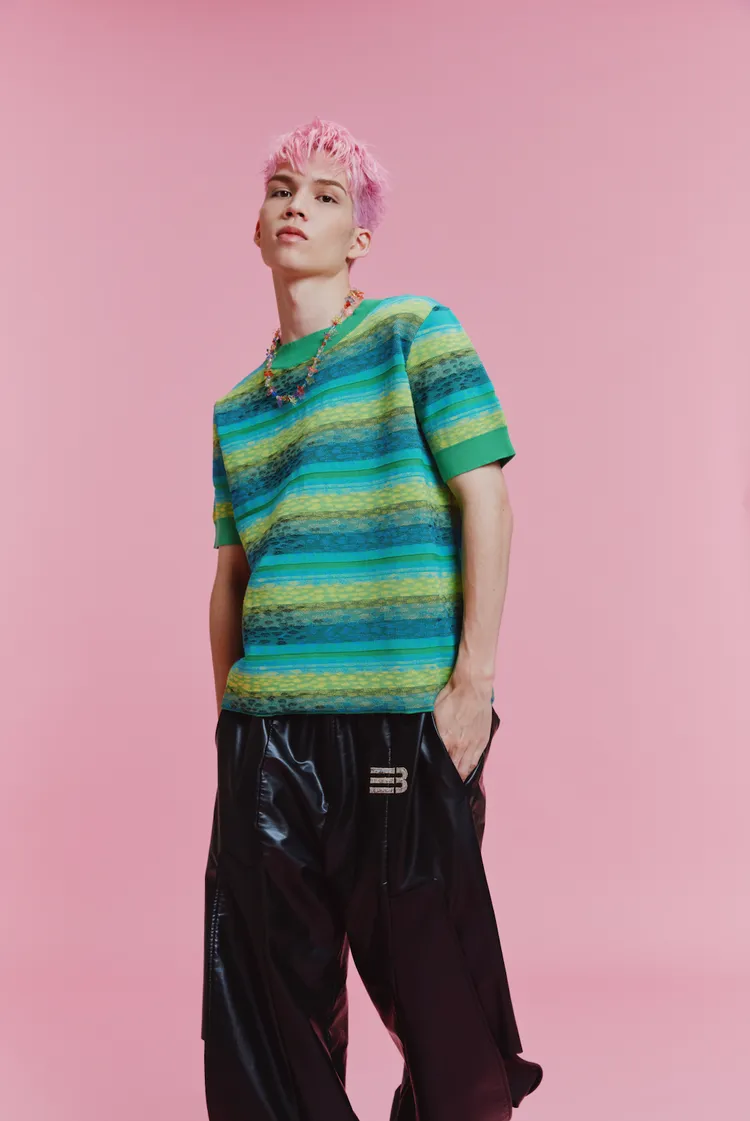 派偉俊一直是周杰倫力捧的小師弟。杰威爾提供