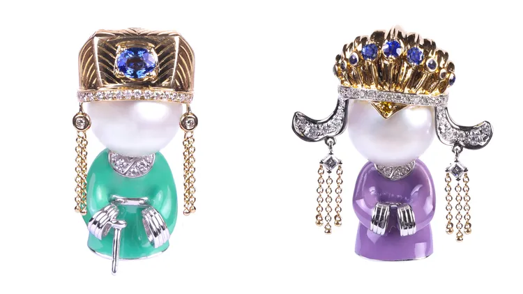 天然南洋珠鑽石偶人左圖款32萬7800元、右圖款36萬3000元。品牌提供