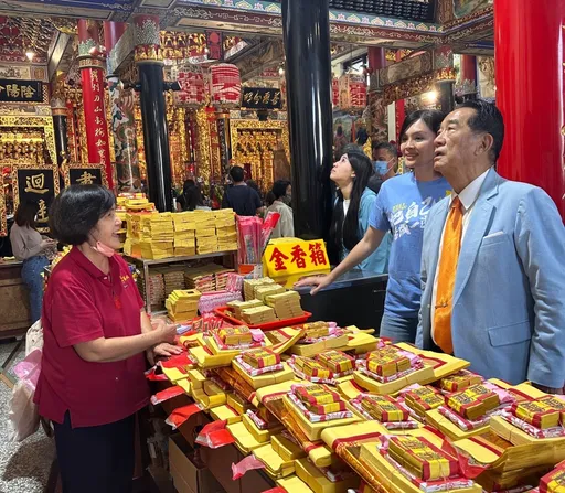 宋楚瑜參香巧遇李眉蓁表態相挺　打造橘藍合作首個示範區