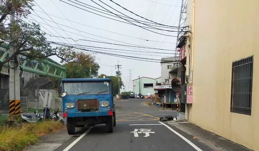 未讓直行車先行!拼裝車碰撞機車 騎士傷重不治