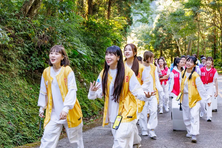 女孩們上高山，進行野外求生技能評比。好看娛樂提供