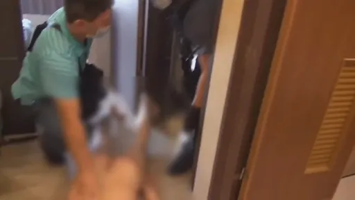 約妹到女友住處激戰!渣毒蟲光屁遭逮 小三狂喊:不關我事