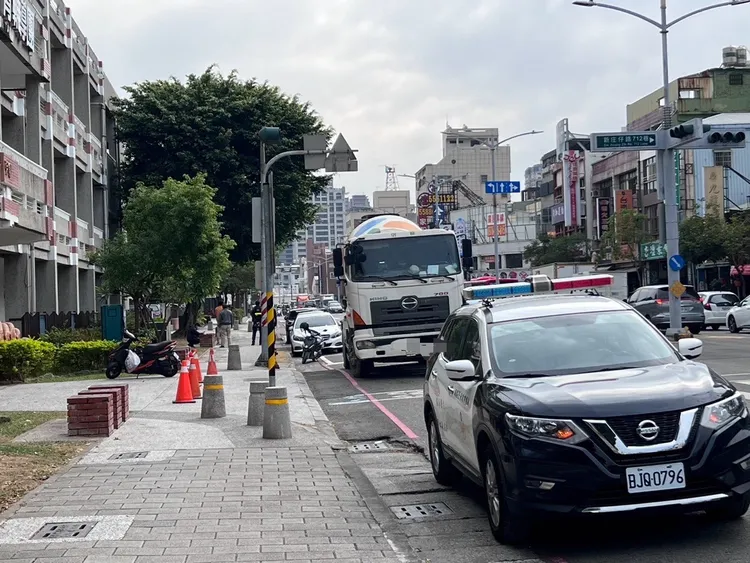 警方通知混擬土車重回案發現場。警方提供