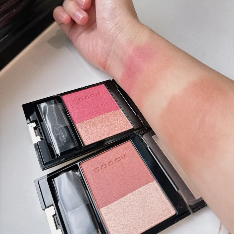 晶采淨妍頰彩#144（上）、#145（下），各2100元。張家玲攝