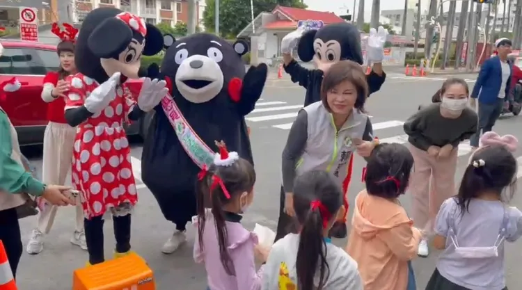 立委賴惠員服務處負責協辦遊行活動。賴惠員服務處提供