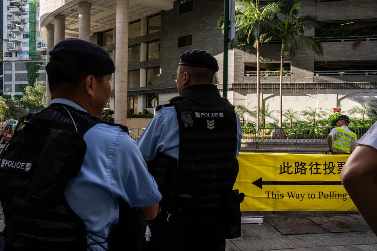 香港區議會選舉投票率創新低。美聯社