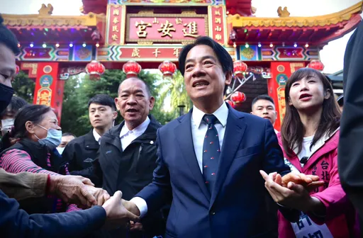 赖清德松山合体许淑华赞「勇敢坚强」! 提对中5工作「确保台海安全」