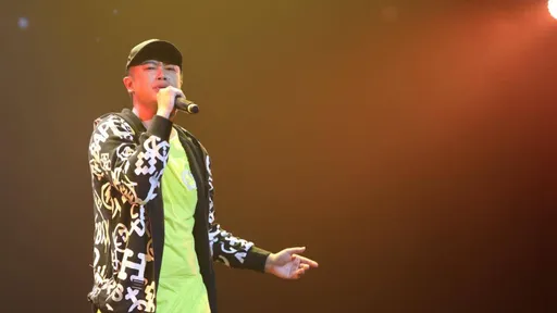 身價上億男星七年空窗後遺症！坐著尿尿「萬般皆下垂」身邊0女伴