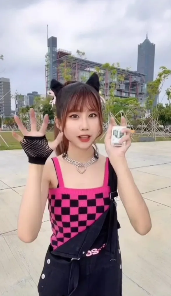 男人千萬別試探女人的貓性。抖音@_acid_acid33.10 提供