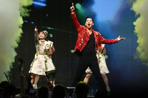 放浪兄弟首登台开个唱就出事!AKIRA笑喊「很抱歉20年来第一次」