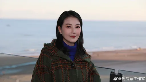 周海媚家人帶回骨灰安葬　愛犬伴隨香港生活