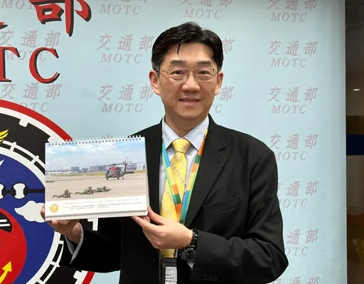 望2024旅運量破4000萬人次!桃機「疫後展翅」桌曆只送不賣限量30份