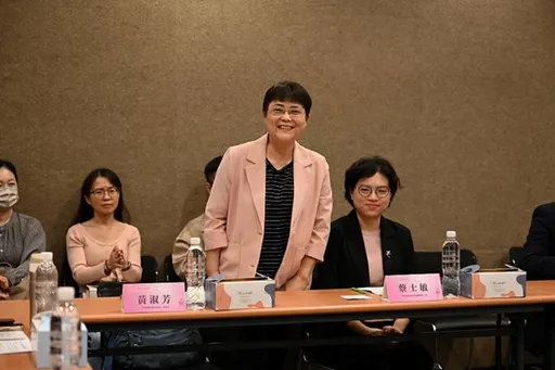 病友希望自己更嚴重!病團無奈:早期乳癌費用高,別到晚期才給幫助