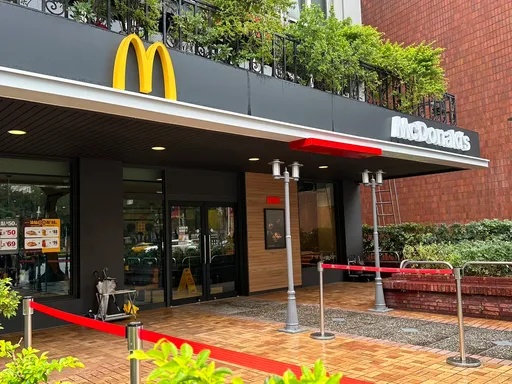 法規卡座位數！麥當勞否認改「全外帶模式」　曝1服務體現價值