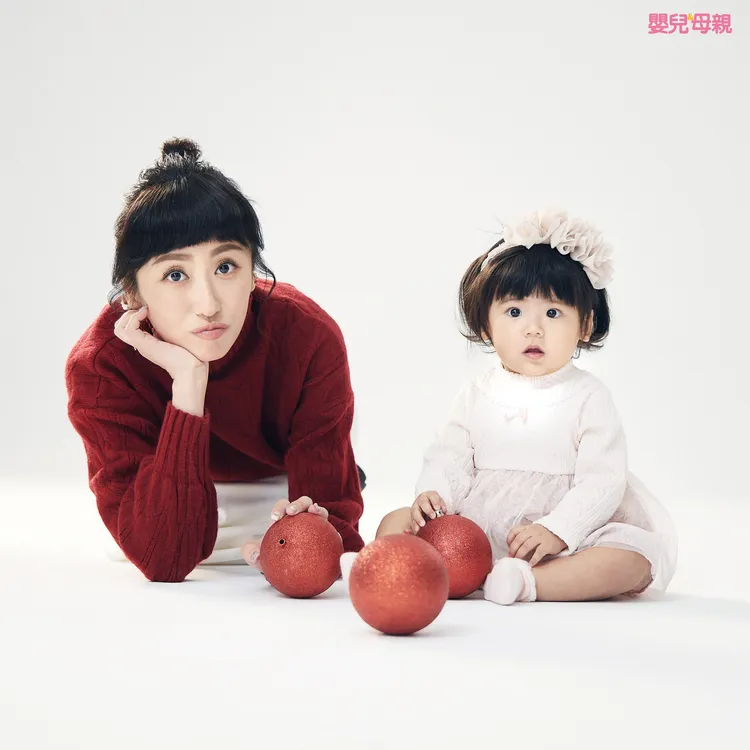 蔡允潔（左）有女萬事足。嬰兒與母親提供