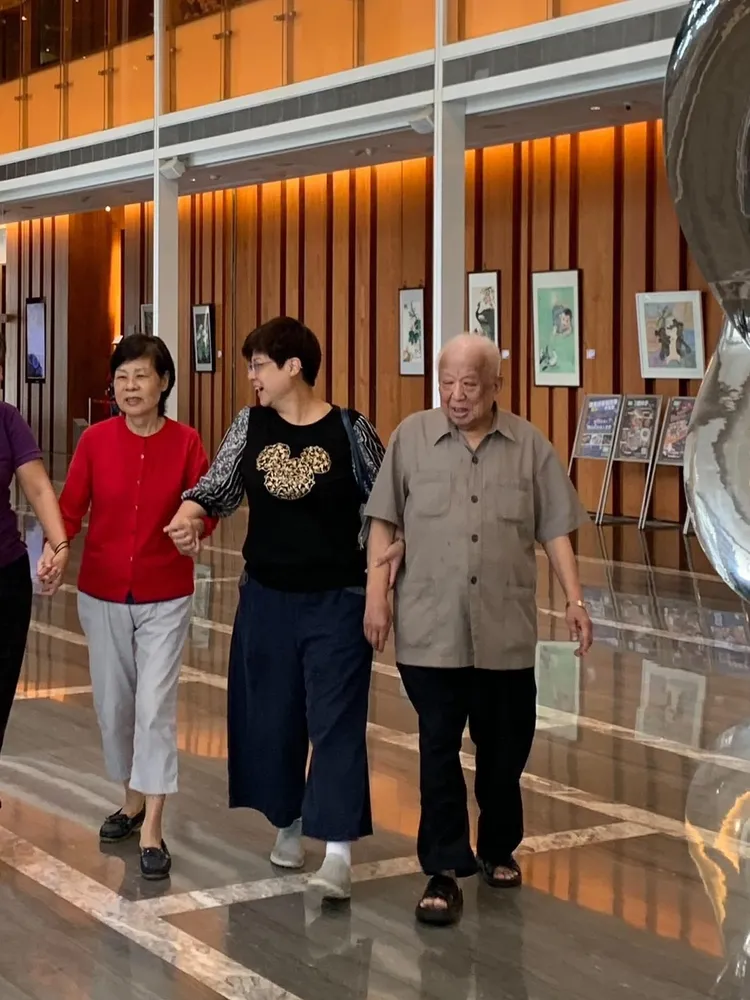 林志潔的父親(右)是韓粉。翻攝林志潔臉書