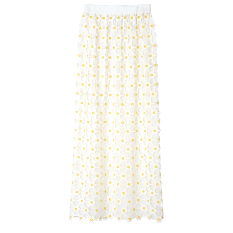 白色半身裙（雛菊印花），2萬7300元。品牌提供