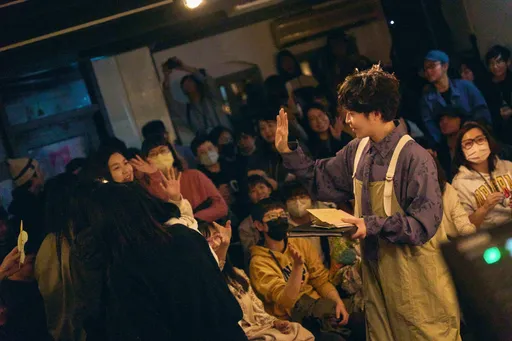 青峰無畏「病毒」演出受好評 嗨喊:為中年男子爭光!