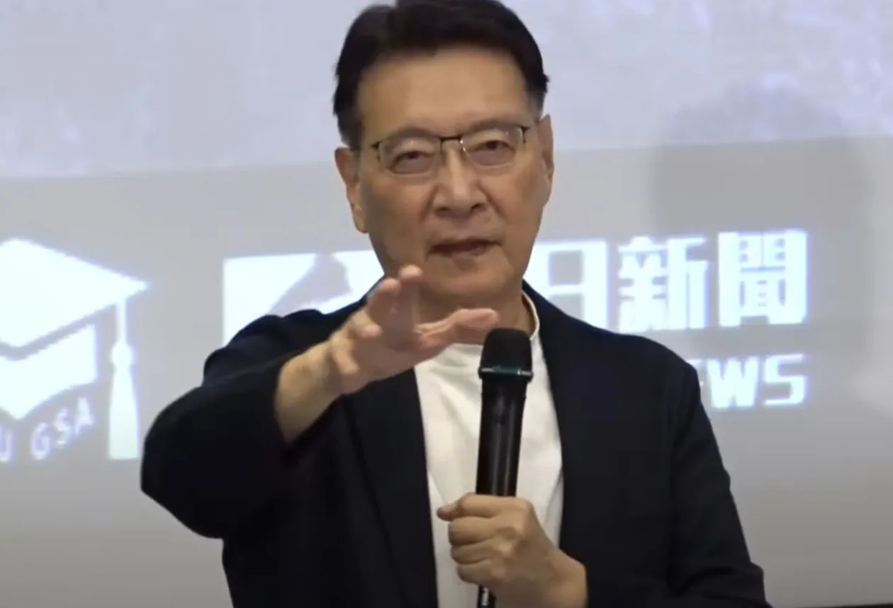 趙少康定義2024選戰就是「內閣制的公民投票」，批評總統制贏者全拿，對於小黨、多元聲音沒有包容。翻攝畫面