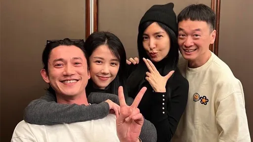 楊謹華滿滿生日私房照 邵雨薇從後霸氣一摟吳慷仁超閃