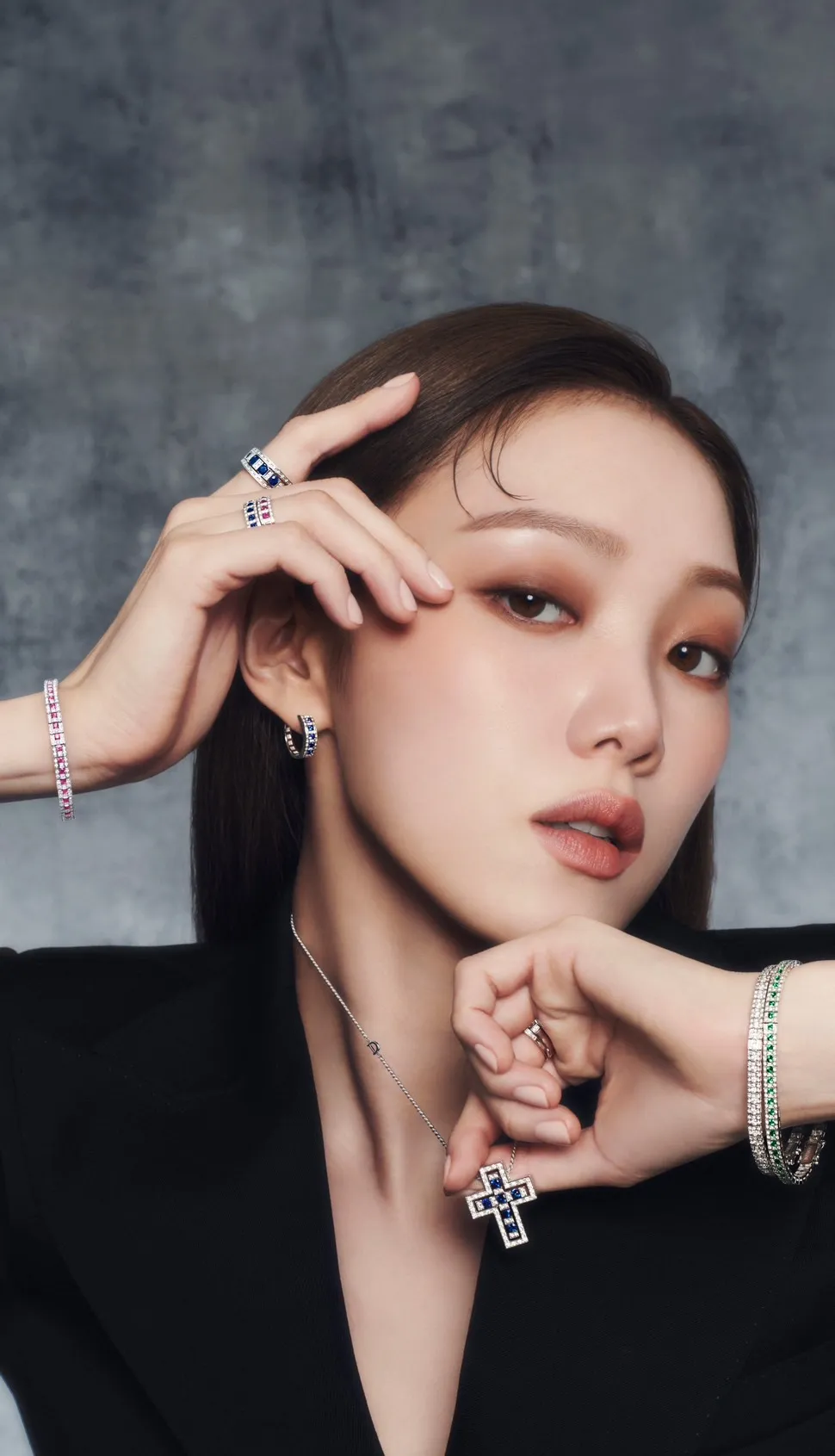 李聖經成為義大利珠寶品牌DAMIANI韓國新任品牌大使。品牌提供