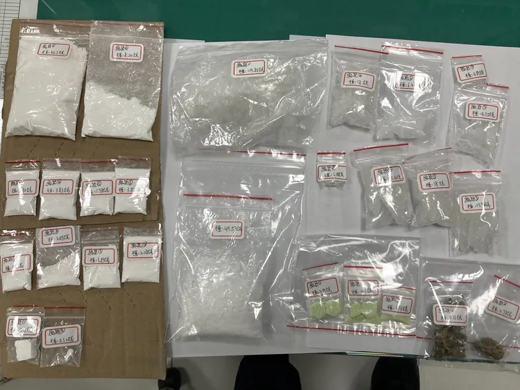 警方搜出大量毒品。中壢警分局提供