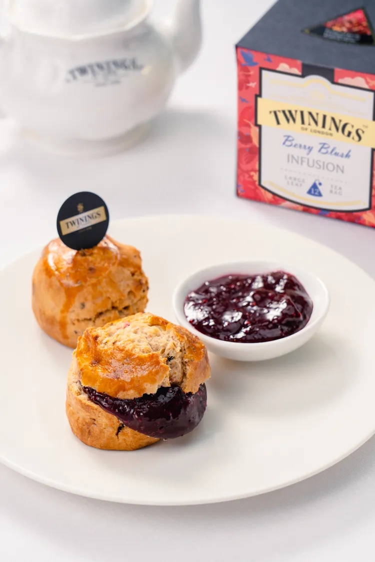 胭脂莓果司康。業者提供